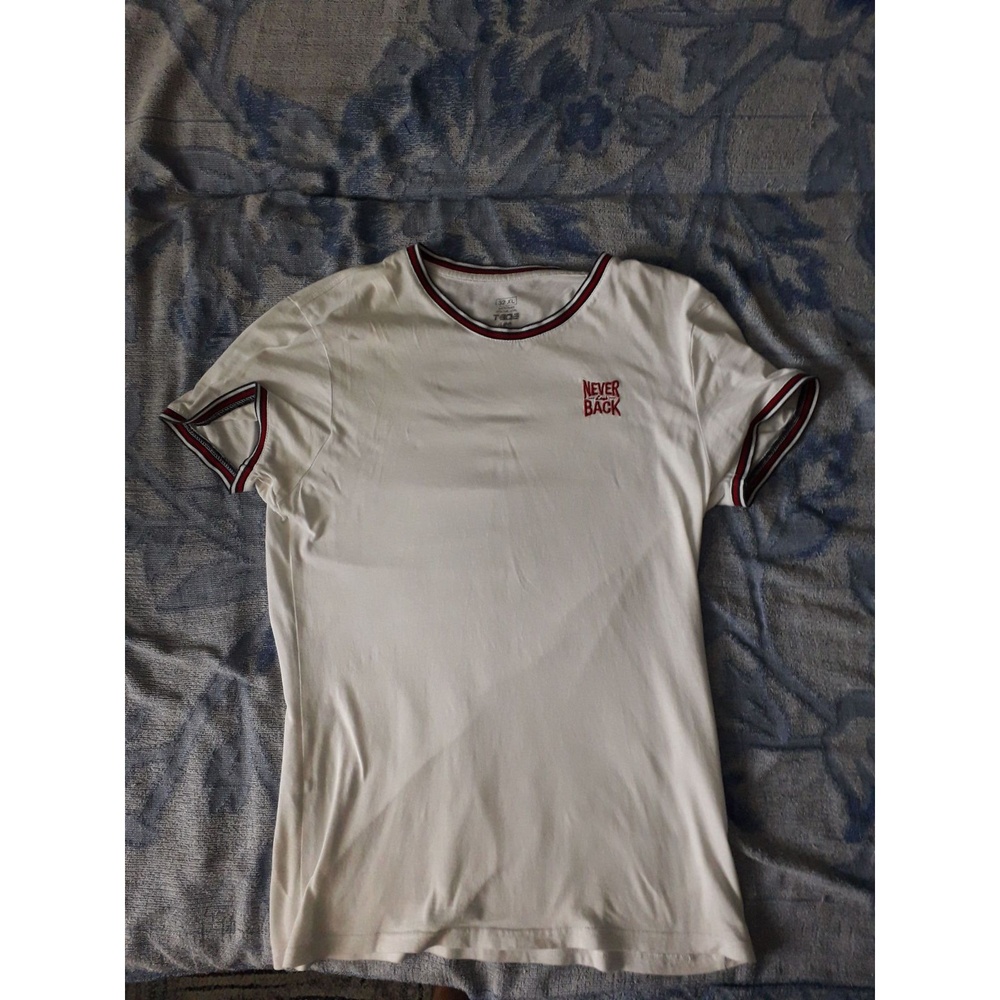 T-Shirt Women's White EUC Striped trim